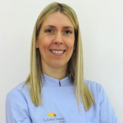 Júlia de Sá, Assistente